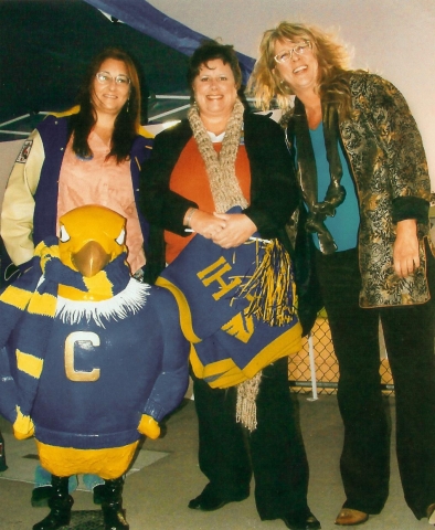 Joe Condor, Marian Scripper 74, Nadine Hoyt 75 and Julie Tonkovich 75 - photo by Mark Lassiter.